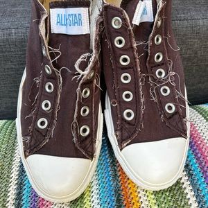 Converse Slip on. Size 9. Brown. Super cool.